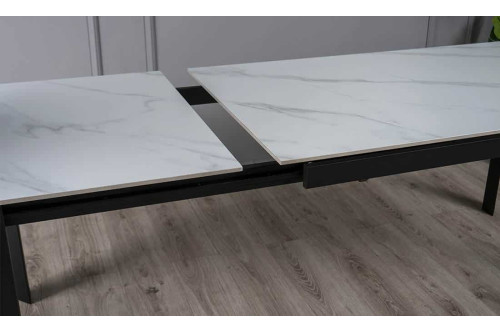 Стіл ЛАРС білий мат 1400/2000×750 чорні ноги