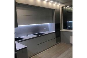 Меблі корпусні для кухні № 1011 фарбовані МДФ фасади з інтегрованою ручкою