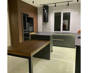 Мебель корпусная для кухни № 1129 крашеные МДФ фасады белые и серые с интегрированной ручкой 