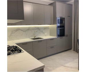 Мебель корпусная для кухни № 1130 крашеные МДФ фасады  серые стиль  Neo Classic 