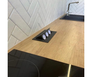 Мебель корпусная для кухни № 1134 крашеные МДФ фасады  с интегрированной ручкой 