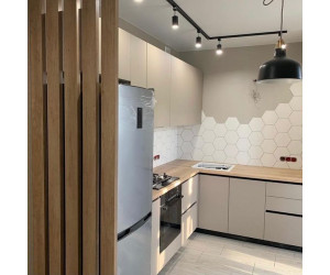 Мебель корпусная для кухни № 1135 крашеные МДФ фасады  с интегрированной ручкой 