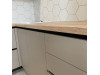 Меблі корпусні для кухні № 1135 фарбовані МДФ фасади з інтегрованою ручкою 