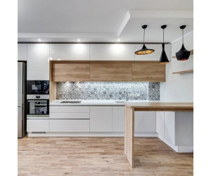 Меблі корпусні для кухні № 1136 фарбовані МДФ фасади з інтегрованою ручкою 