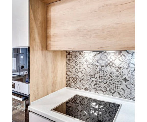 Меблі корпусні для кухні № 1136 фарбовані МДФ фасади з інтегрованою ручкою 