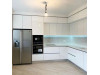 Мебель корпусная для кухни № 1144  крашеные МДФ фасады 