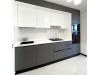 Меблі корпусні для кухні № 1151 фарбовані МДФ фасади сірі і білі 