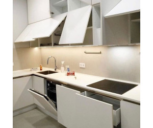 Меблі корпусні для кухні № 1161 фарбовані і шпоновані фасади МДФ 