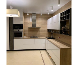 Меблі корпусні для кухні № 1165 фарбовані і шпоновані фасади 