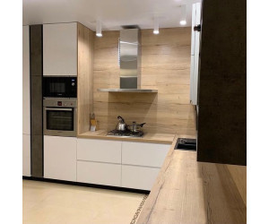 Меблі корпусні для кухні № 1165 фарбовані і шпоновані фасади 