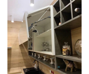 Меблі корпусні для кухні № 1165 фарбовані і шпоновані фасади 