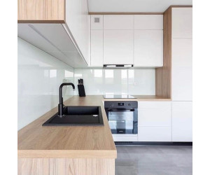 Мебель корпусная для кухни № 1170 крашеные МДФ фасады  с интегрированной ручкой 