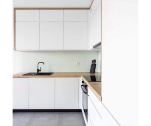 Мебель корпусная для кухни № 1170 крашеные МДФ фасады  с интегрированной ручкой 