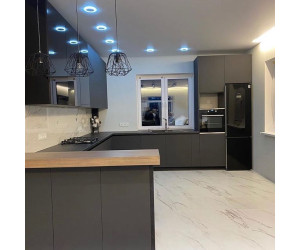 Мебель корпусная для кухни № 1174 крашеные МДФ фасады  с интегрированной ручкой 