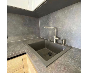 Мебель корпусная для кухни № 1118  нижние фасады из ДСП верхние акриловые глянцевые фасады 