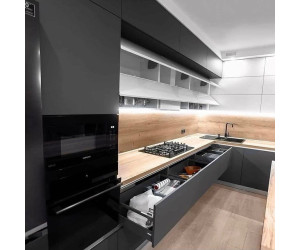 Мебель корпусная для кухни № 1180 крашеные матовые и глянцевые МДФ фасады с интегрированной ручкой 