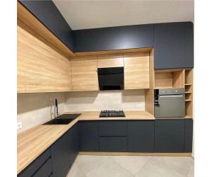 Мебель корпусная для кухни № 1183 крашеные МДФ фасады с интегрированной ручкой