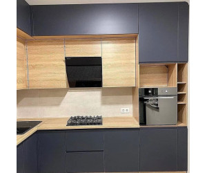 Мебель корпусная для кухни № 1183 крашеные МДФ фасады с интегрированной ручкой