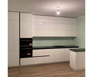 Мебель корпусная для кухни № 1120  белые крашеные МДФ фасады 