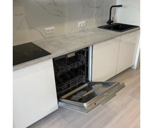 Мебель корпусная для кухни № 1444 крашеные МДФ фасады с  эффектом Super глянец 