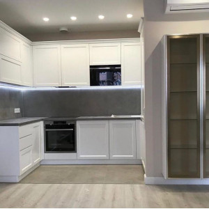 Painted MDF facades are one of the most popular finishing options for kitchen furniture