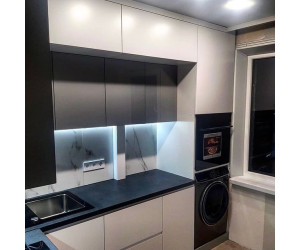 Мебель корпусная для кухни № 1199 крашеные МДФ фасады с  эффектом Super глянец и Supe Matt